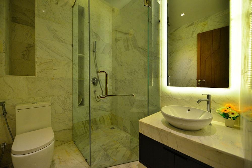 Bukit Pool Villas Patong Dış mekan fotoğraf